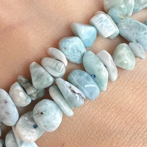 Larimar zlomky tučné, 5-11 mm, šňůra 38 cm
